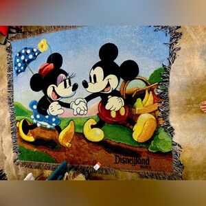 Walt Disney World Mickey’s Spring Picnic Tapestry Woven Throw Blanket 60x50 USA